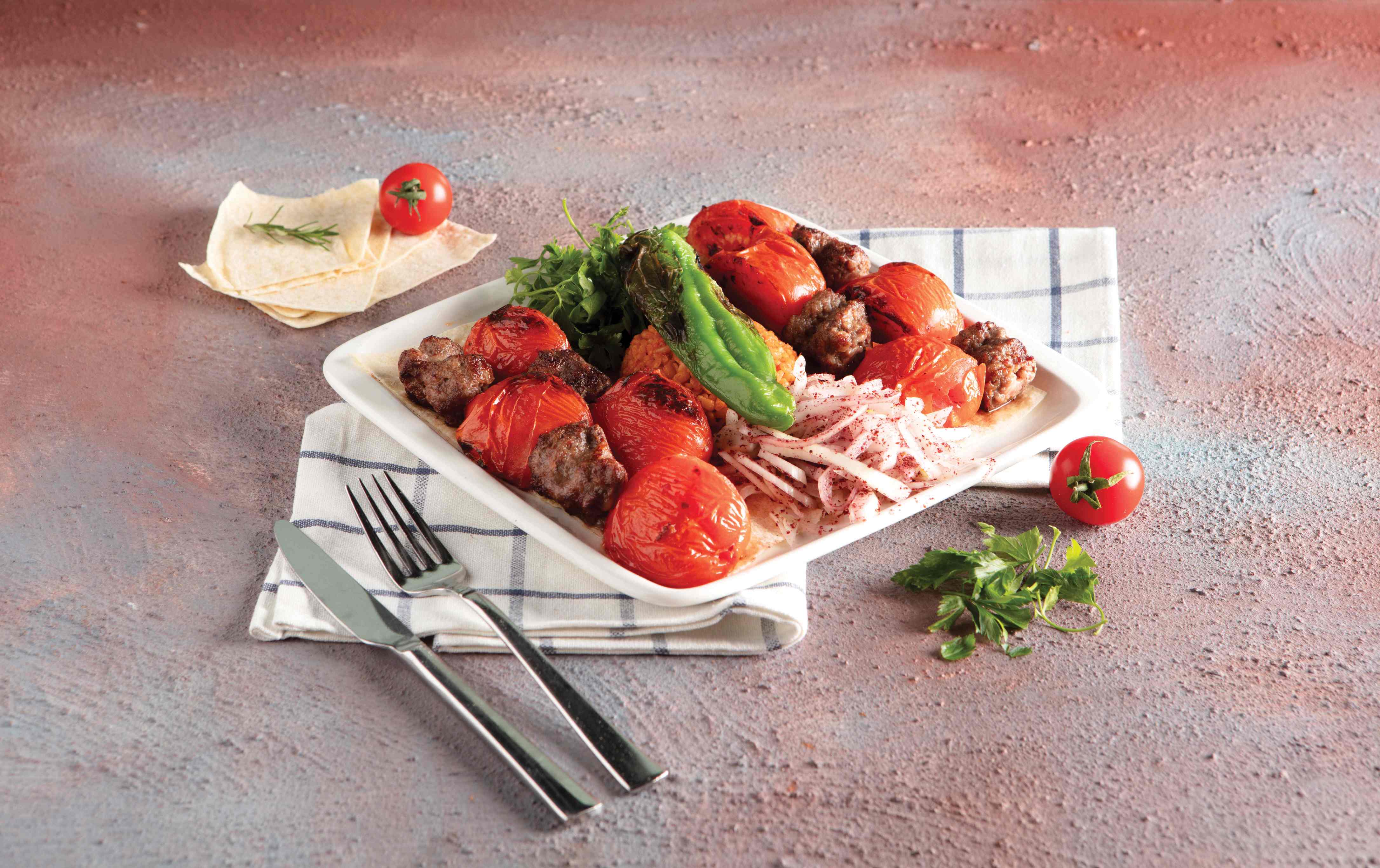 Domatesli Kebap (160 gr)